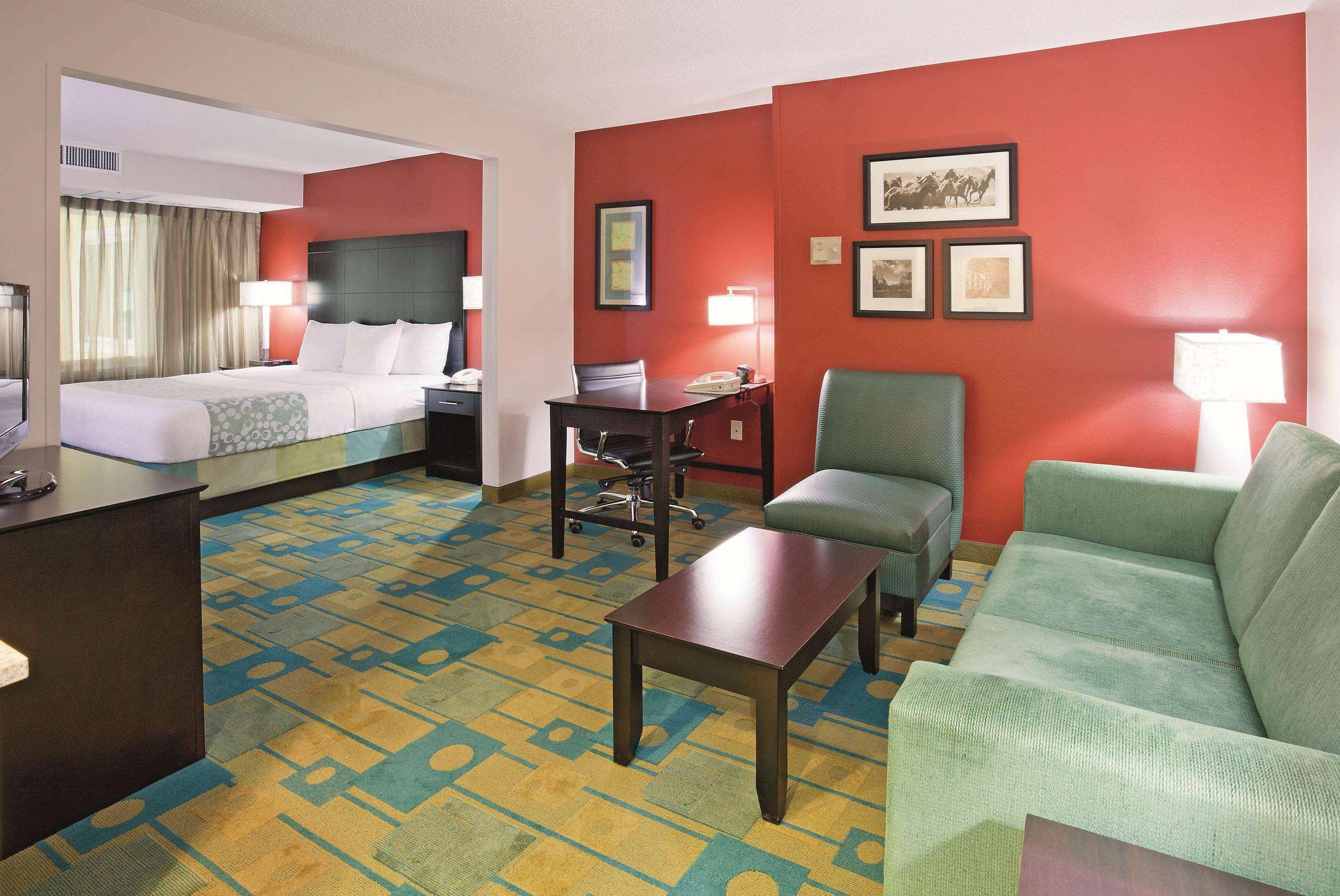 La Quinta By Wyndham Milwaukee Bayshore Area Glendale Exteriör bild