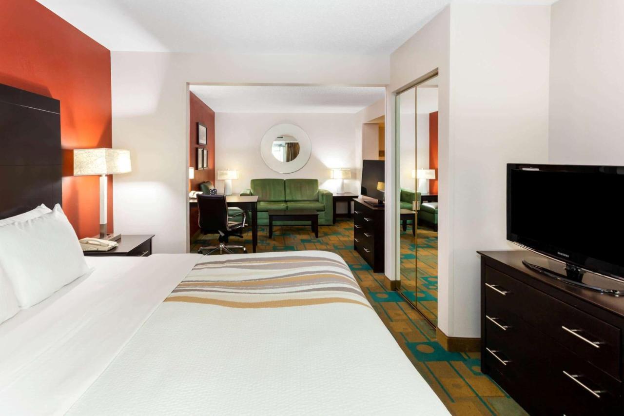 La Quinta By Wyndham Milwaukee Bayshore Area Glendale Exteriör bild